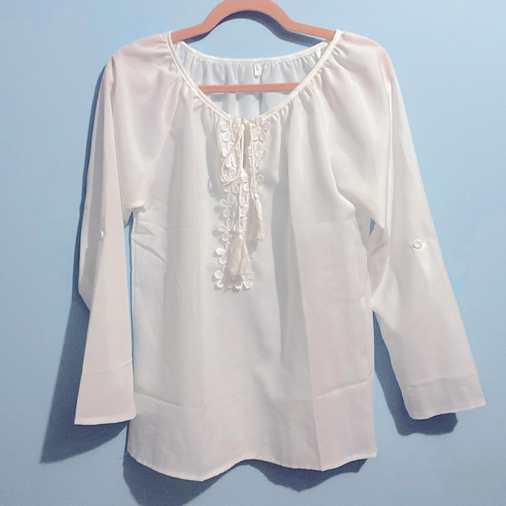 Pretty Bright White Daisy Blouse Tie Front Roll up Sleeves or Not Size L